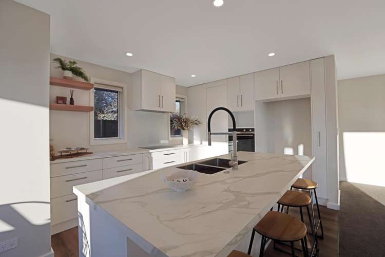 247 Racecourse Road Allenton_6