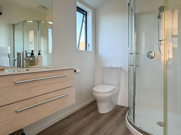 13 Sunline Avenue Lincoln_8