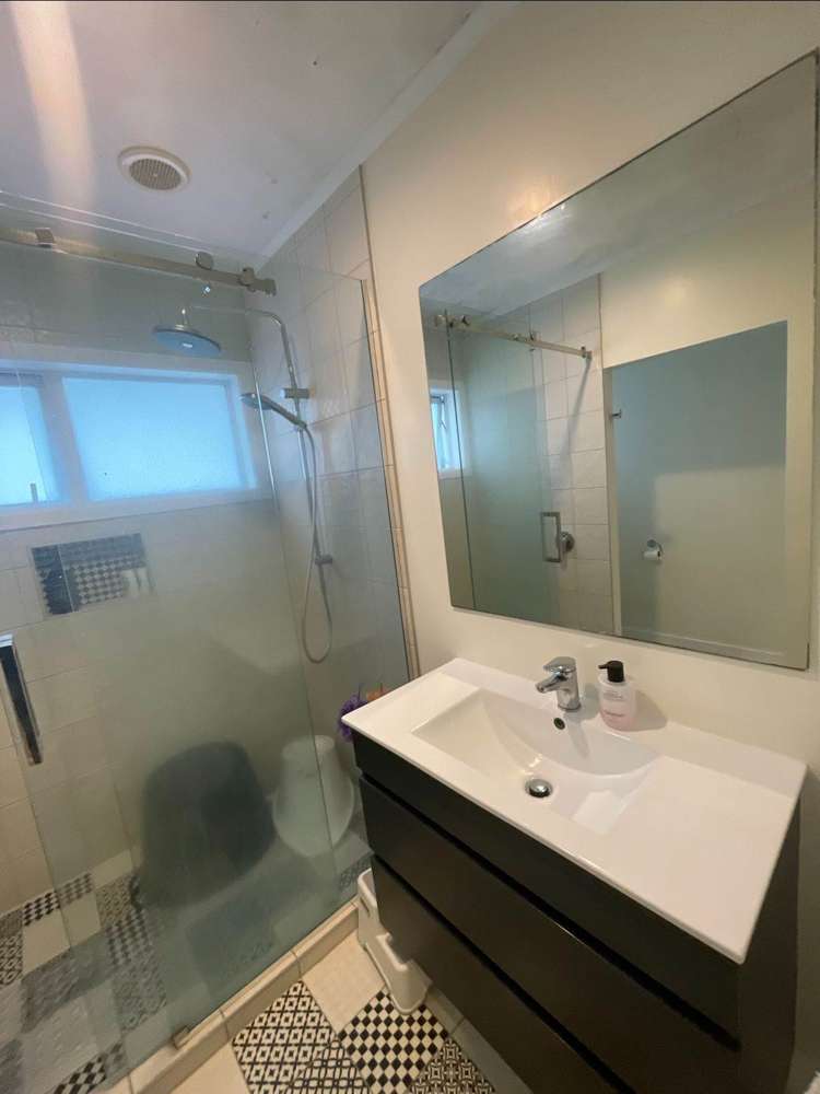 22 Crawford Avenue Mangere Bridge_13