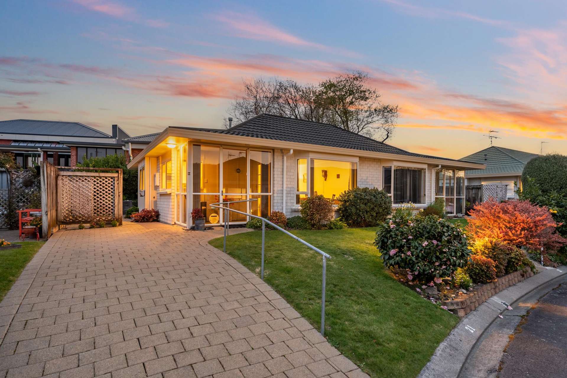 21/17 John Street Trentham_0