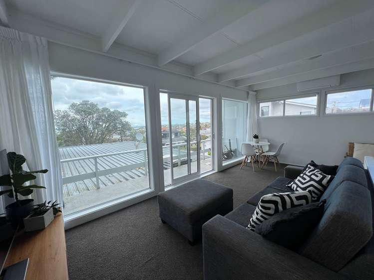 2/8 Rewi Street Torbay_2