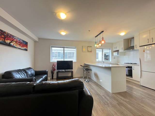 Large 4 Bedroom Family Home