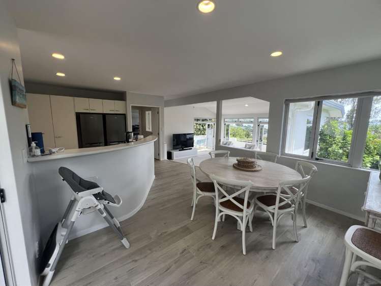 17A Beach Road Manly_7