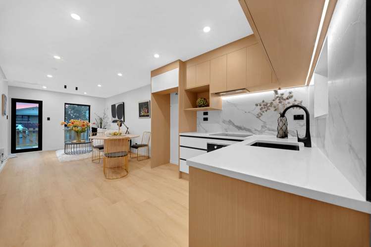 8E Von Sturmer Street_5