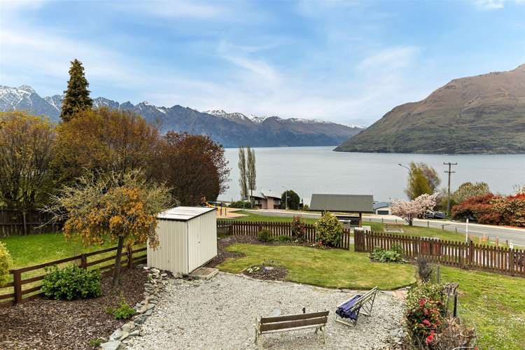18b Cameron Place Fernhill/Sunshine Bay_7
