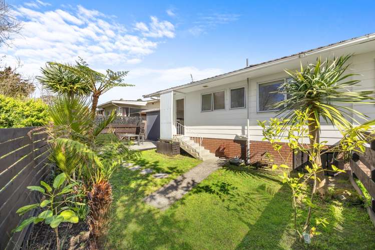 5/19 Bayside Avenue Te Atatu Peninsula_1