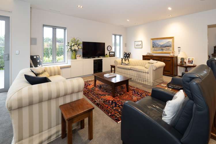 87 Racecourse Road Allenton_11