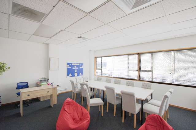 4/8 Clyde Road Browns Bay_4