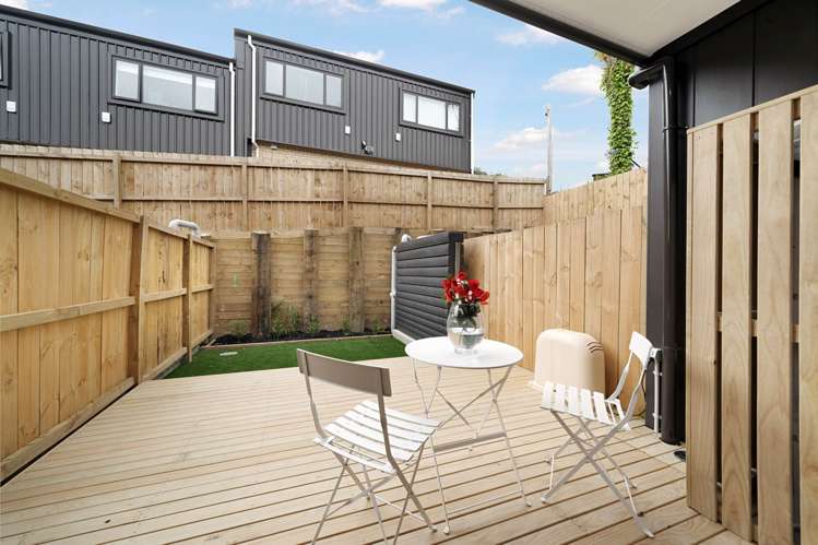 12/52 Newington Road Henderson_11