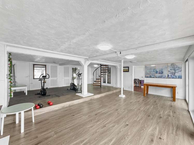 73C East Coast Road Castor Bay_19