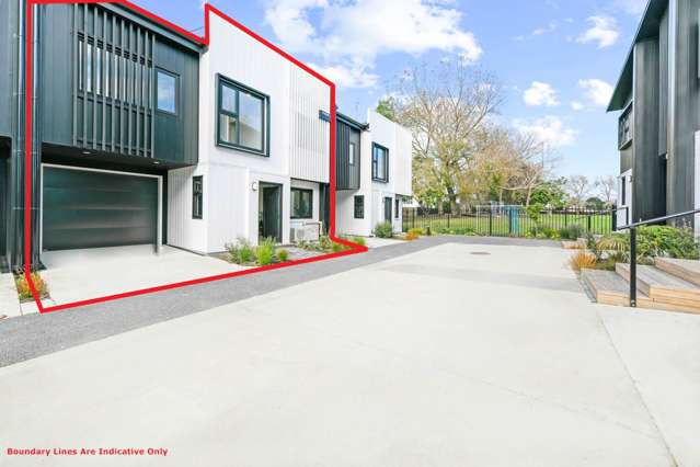 Exceptional Living in Mangere Bridge!
