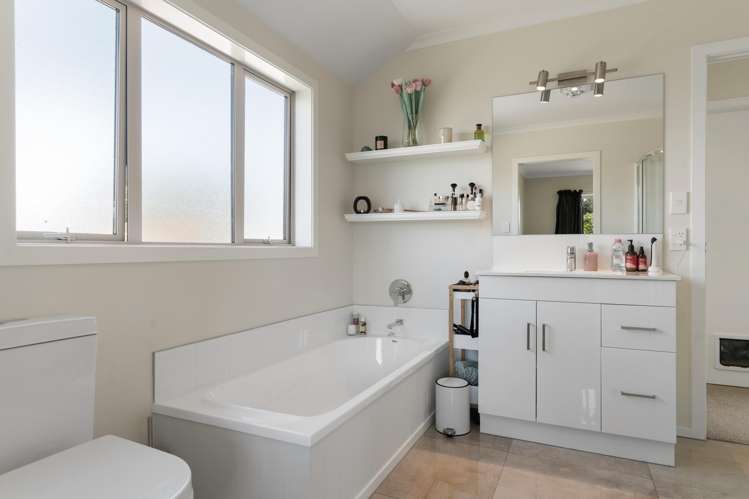 6 Madison Street Carterton_10