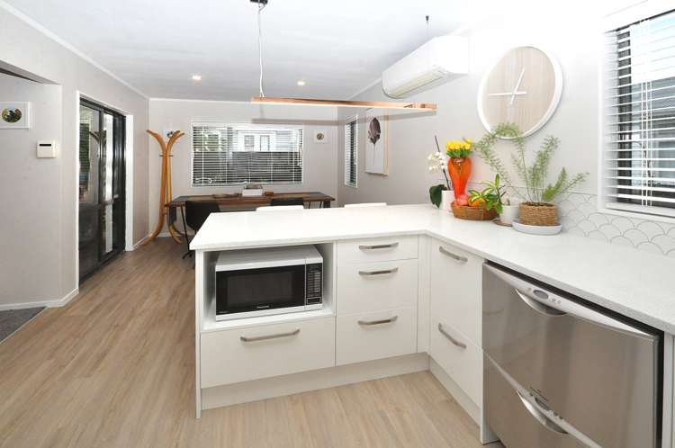 27a Tahi Terrace Glen Eden_7