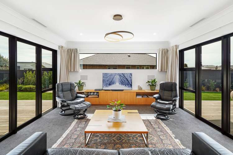 5 Carnaveron Drive Lincoln_7