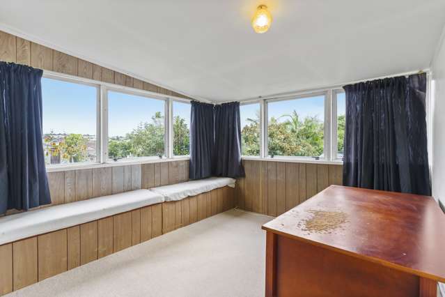 63 Webster Avenue Mount Roskill_2