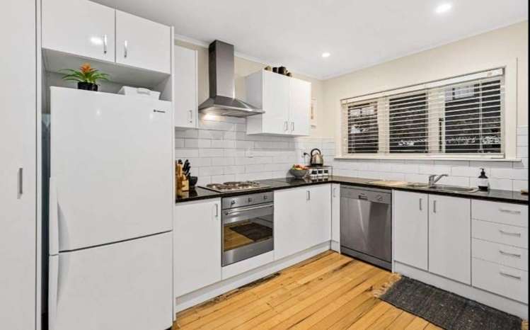 12 Arahoe Road New Lynn_4