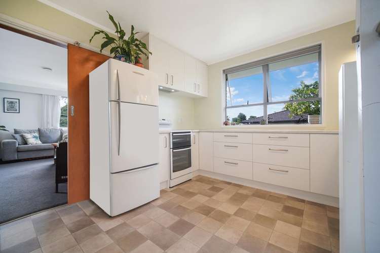 2/15 Poinsettia Place 11401_3