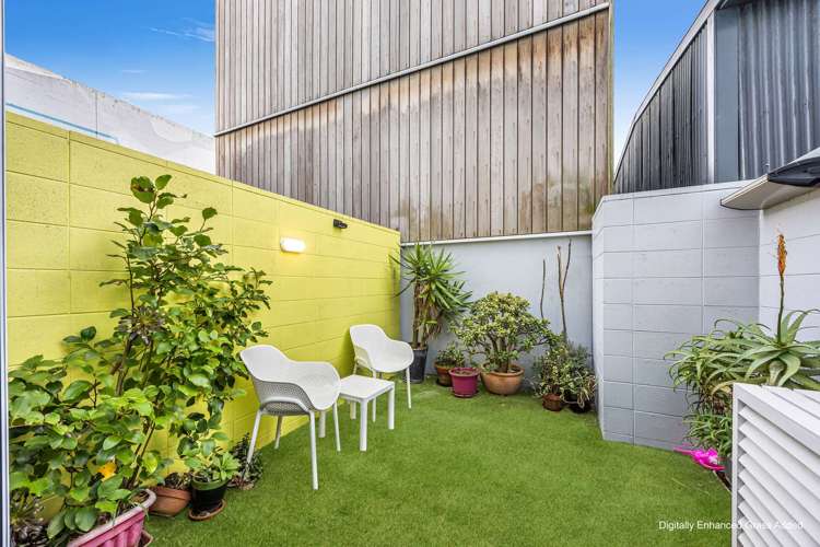 3/307 Willis St Te Aro_1