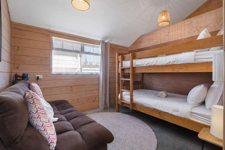 42 Beach Road Waihi Beach_10