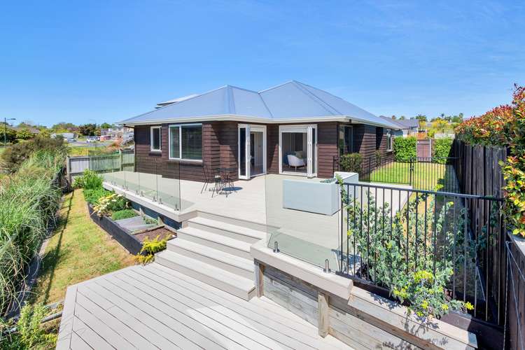 8 Giarni Place Karaka_2