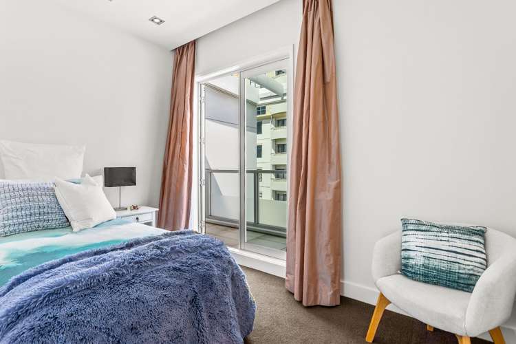 Flat 1202/85 Beach Road City Centre_20