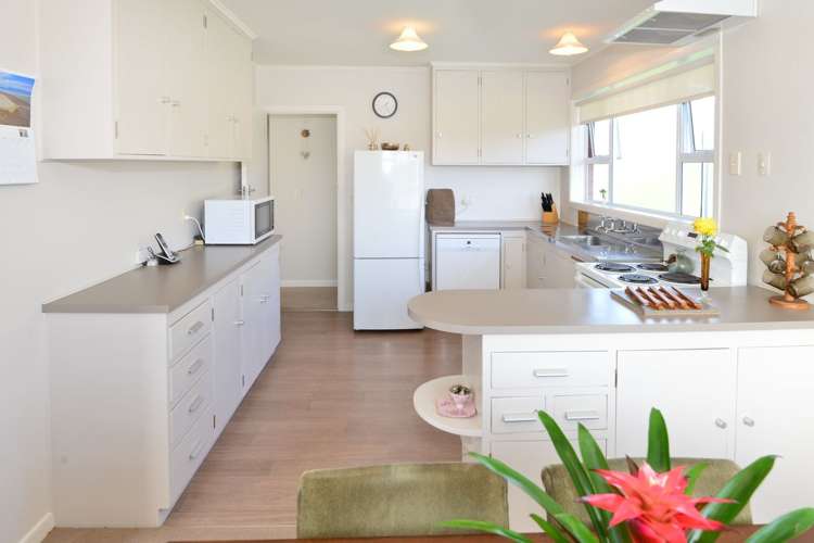 26 Taipari Road Te Atatu Peninsula_5