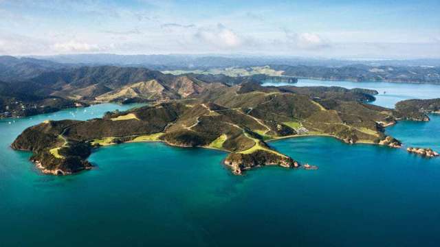 Omarino, Manawaora Road Russell_1