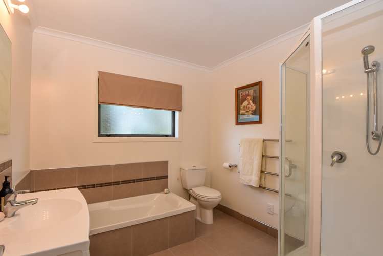 20 Hilton Road Carterton_12