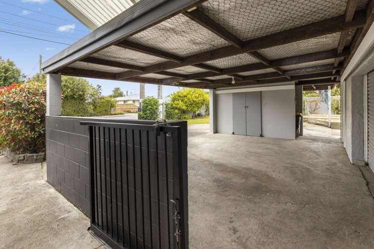 2 Glenroy Crescent Springlands_25