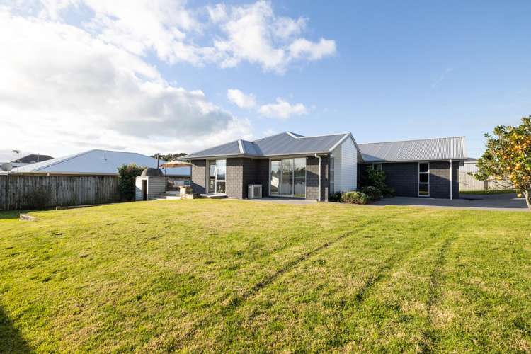 2 Rayner Way Glen Avon_17