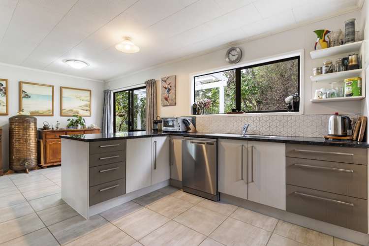 896a Hikuai Settlement Road Pauanui_14