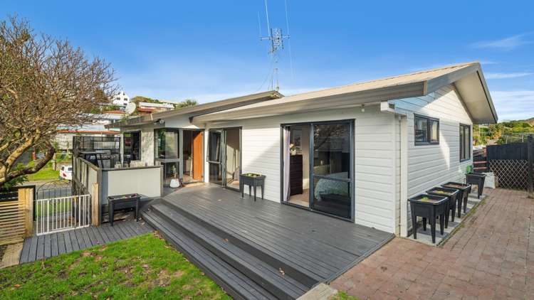 60 Meander Drive Welcome Bay_1
