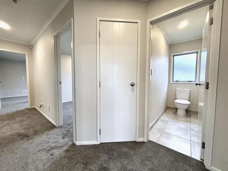 5 Oswald Close Flat Bush_14