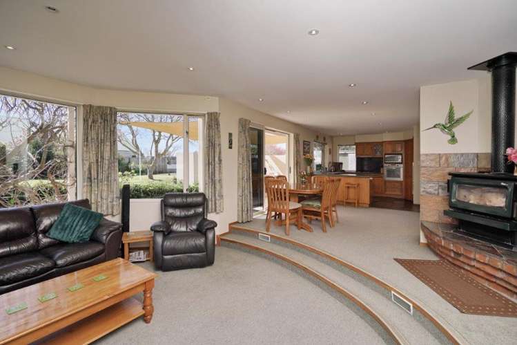 19 Littles Lane Woodend_7