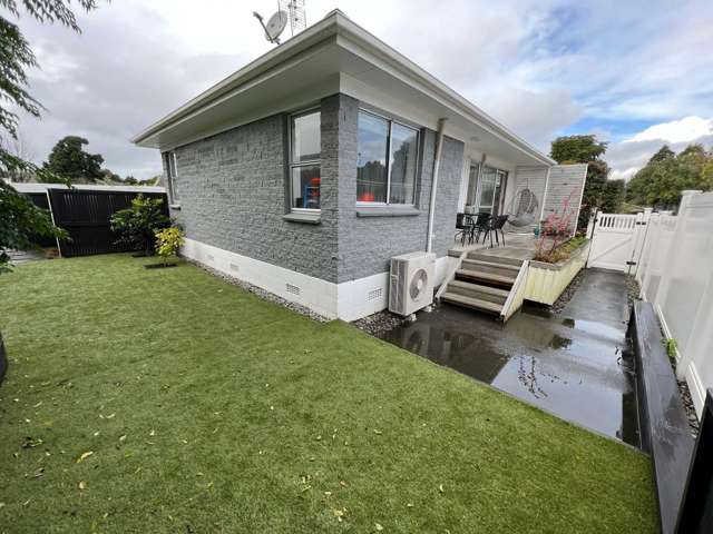 Two Bedroom Beauty in Remuera - Water Included!