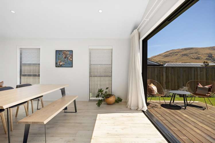 16 Crop Street Jacks Point_10