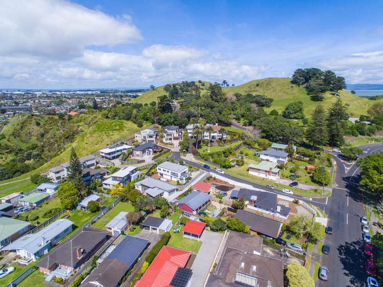 6 Domain Lane Mangere Bridge_20