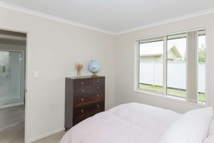 2 Sterling Park Lytton West_12