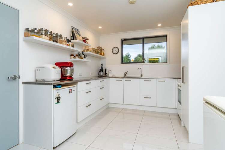 194 Flyger Road Mangapai and Surrounds_5