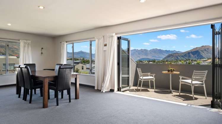 99 Kings Drive Wanaka_3
