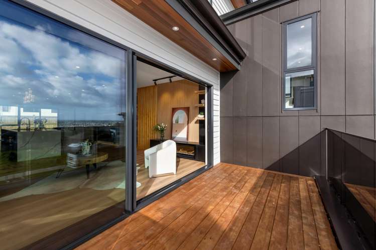 10 Mill Hill Close Flat Bush_29