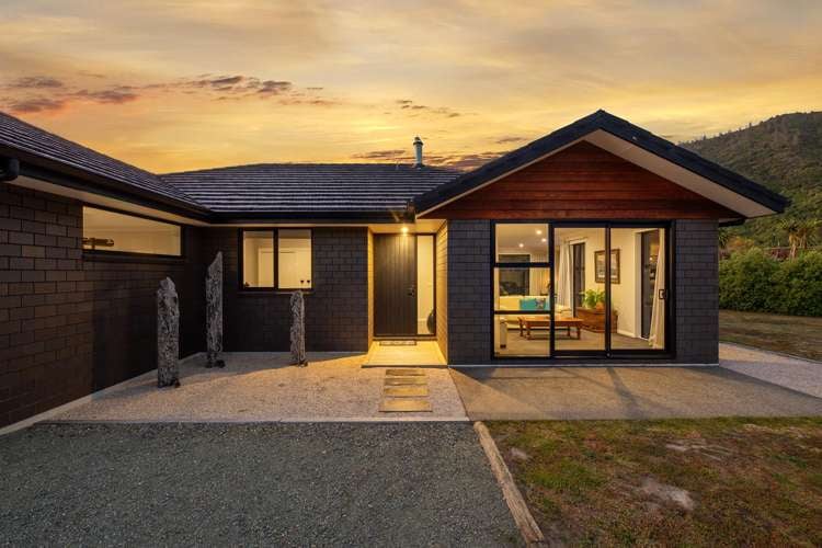 271 Rarangi Beach Road Rarangi_32