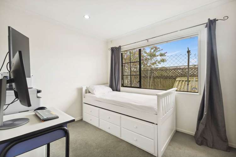 32 Bicknell Road Favona_10