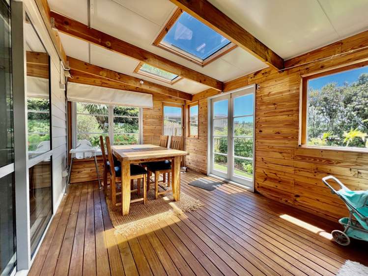 2b Puka Place Raglan_13