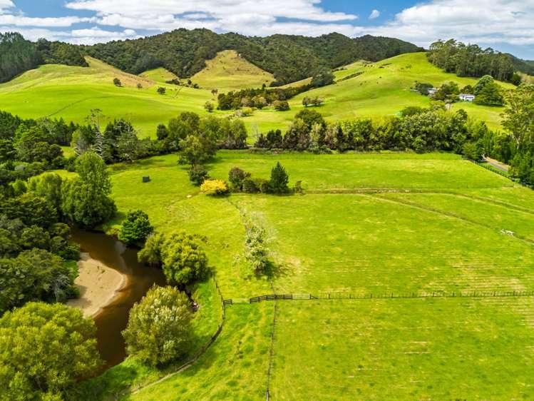 691 State Highway 10 Paihia_19