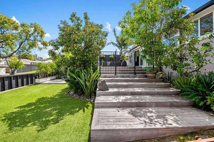 12 Tangaroa Street Point England_4