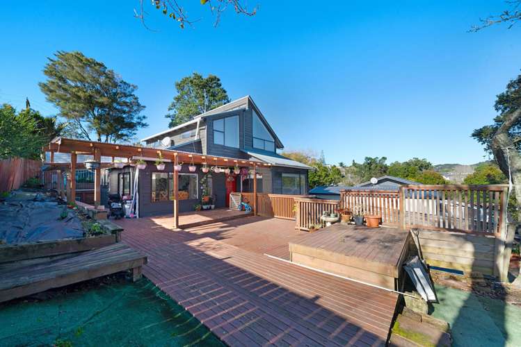 2/46A Captain Scott Road Glen Eden_17