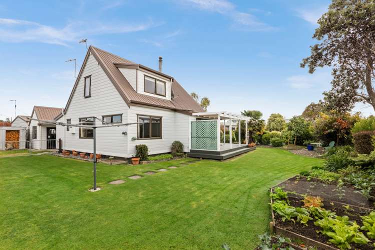 19 Valerie Street Clive_21