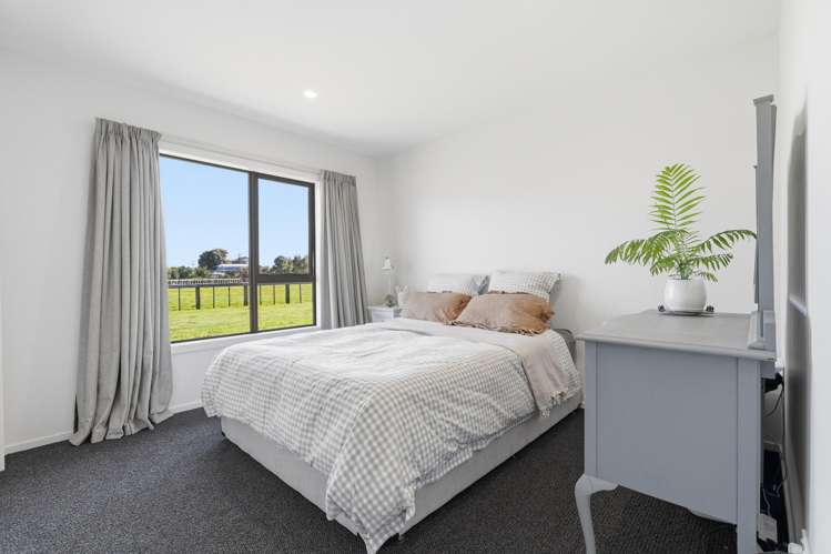 338 No 9 Road East Springdale_13