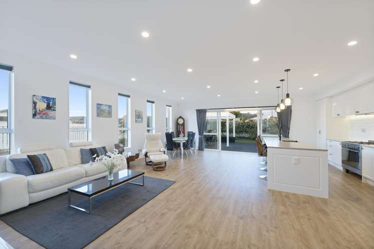 25 Gilbransen Road Kumeu_1